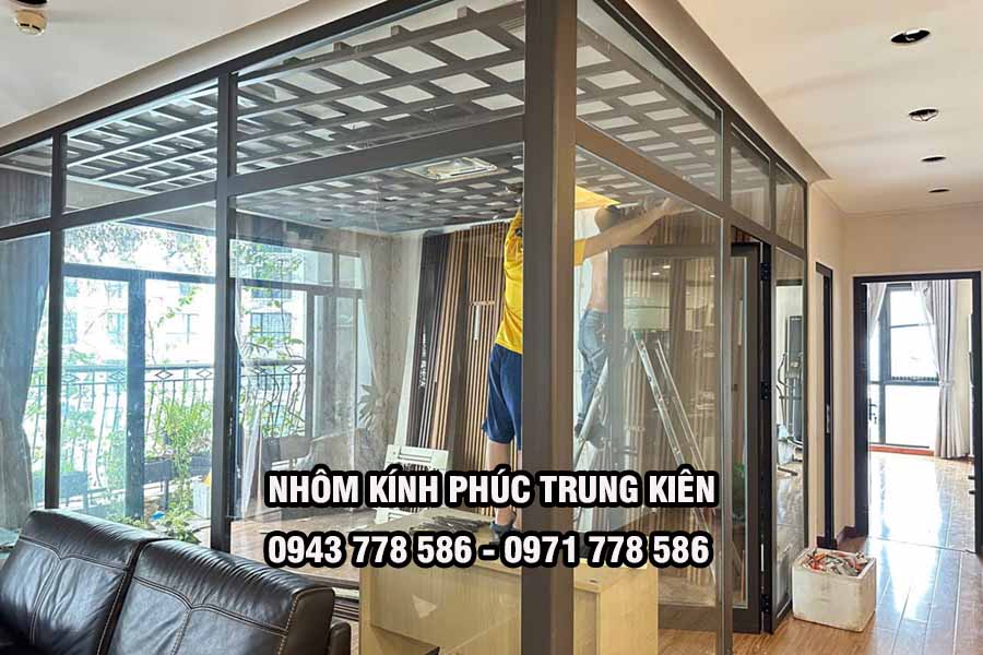có nhiều khó khăn khi tháo dỡ cửa kính